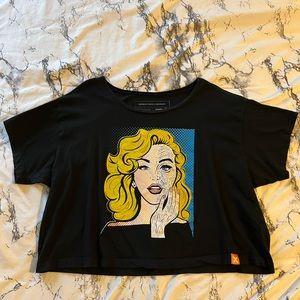 “Smoking Causes Wrinkles” Crop Top